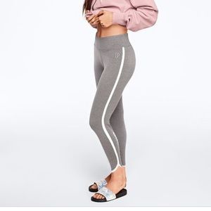 PINK Victoria’s Secret leggings